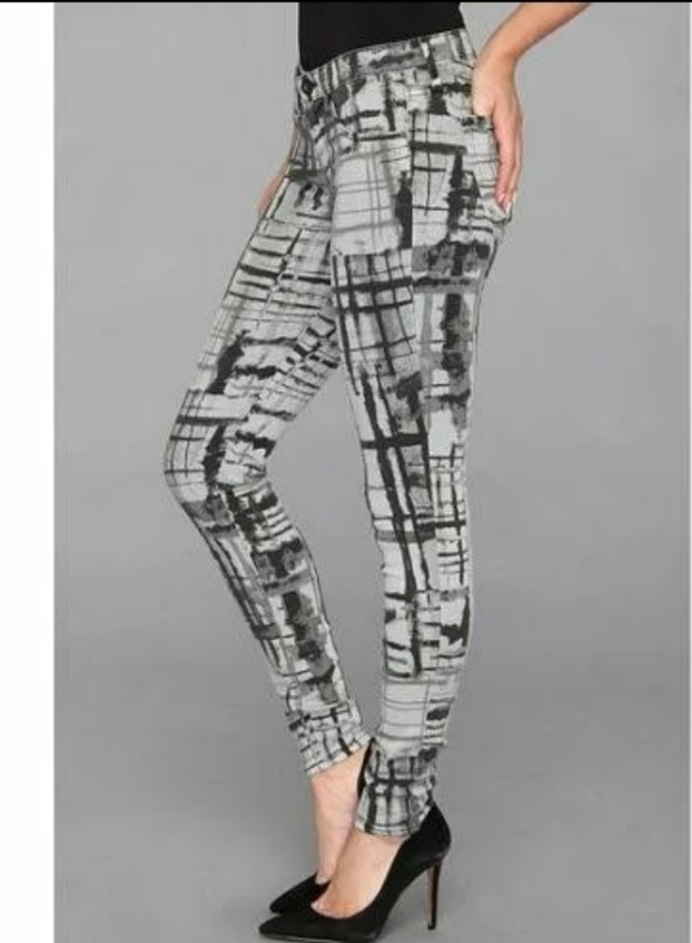 AG The Absolute Legging Jeans in Gray
